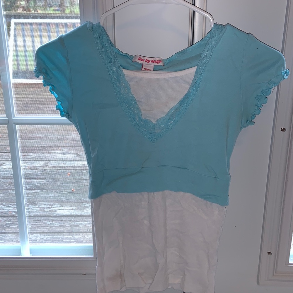 Girl’s Medium (10/12) Short Sleeve T-Shirt